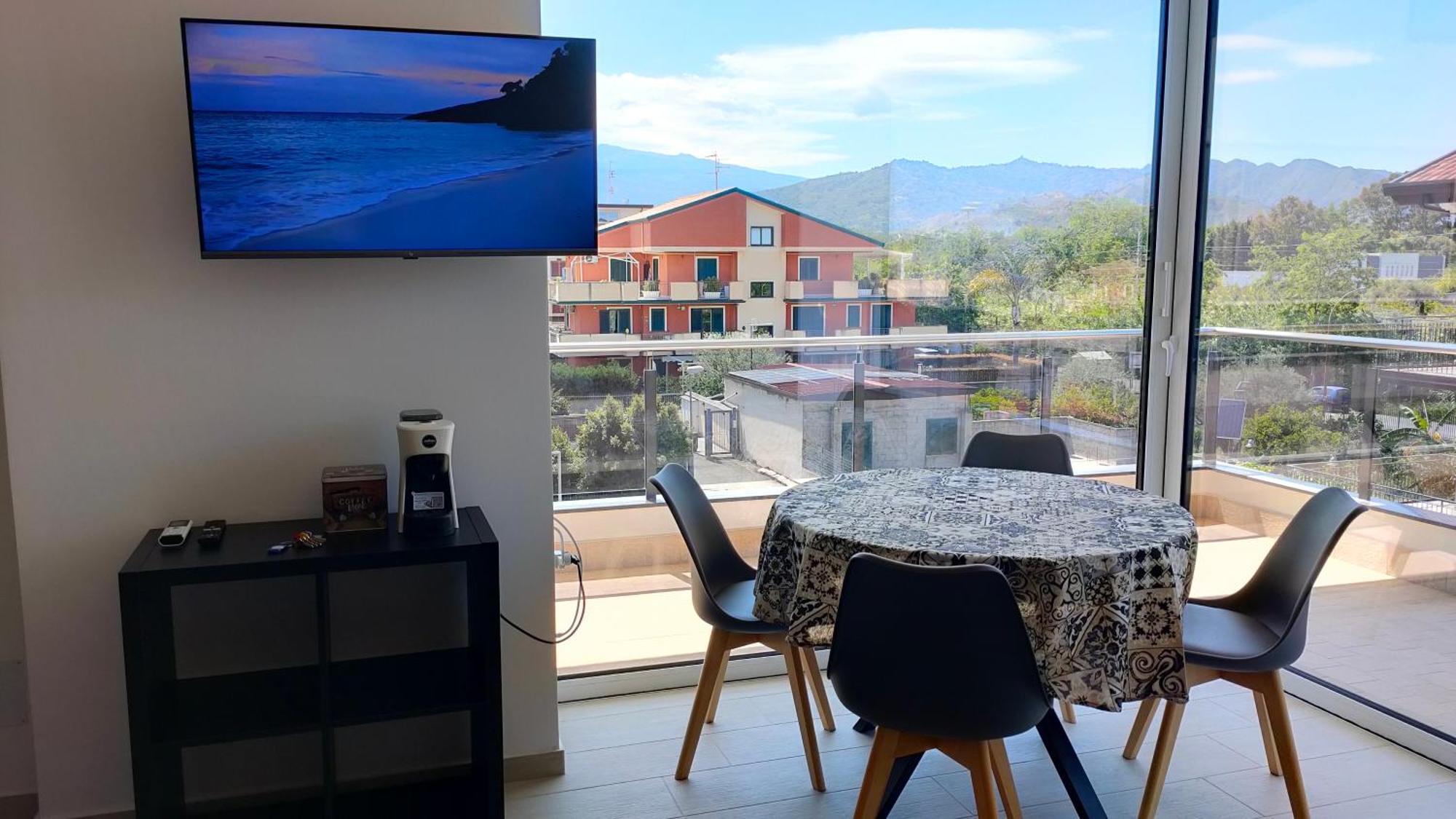 Recanati Chic -la Maison De La Madame Apartment